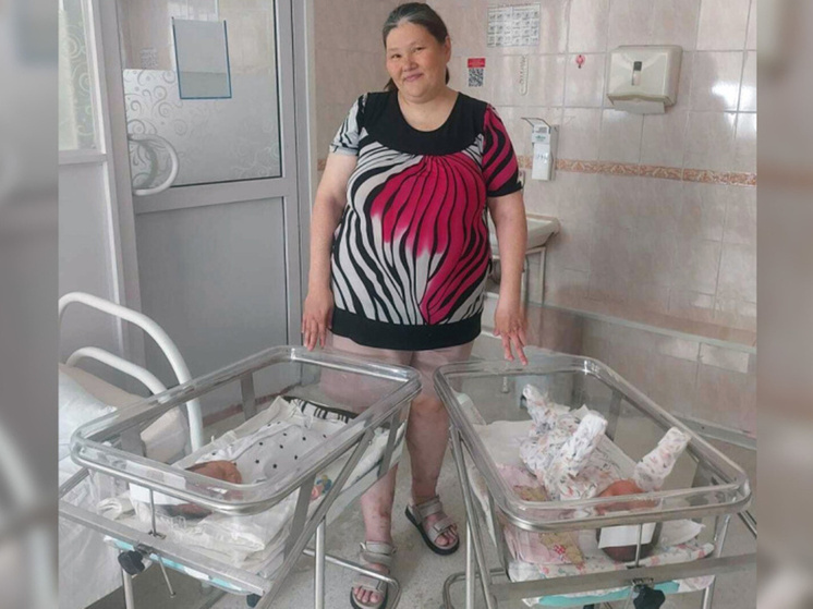 Жительница Чукотки стала матерью в десятый и одиннадцатый раз