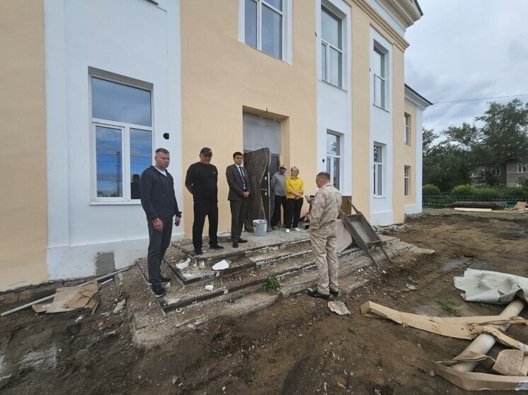 Депутат Андрей Гурулев попросил Осипова выделить 2 млн на ремонт школы в Борзе