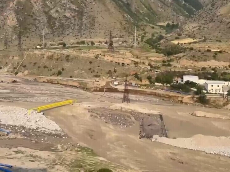 В Тырныаузе КБР из-за схода селевых масс проводится частичная эвакуация жителей