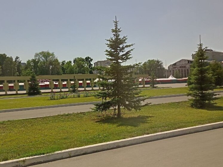 В Саратове кафе изменило фасад старинного дома без разрешения