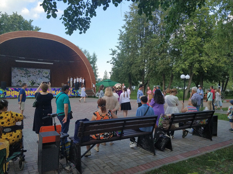 Костромичей зовут в парки на пейзажные зарисовки и фламенко