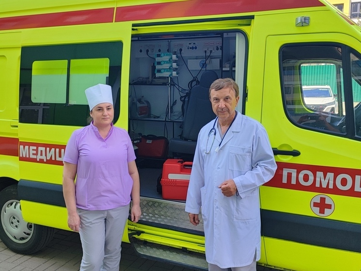 В Липецке врачи спасли годовалую девочку, которая выпала из окна третьего этажа