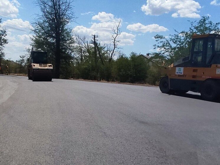В Крыму ремонтируют дорогу Красногвардейское - Новоекатериновка