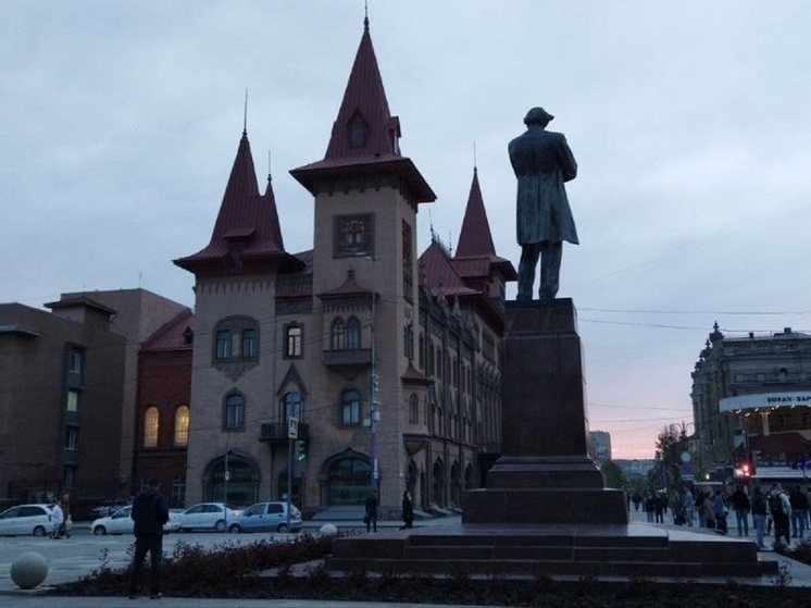 Актёр из Саратова Максим Глотов перед смертью не общался с родными