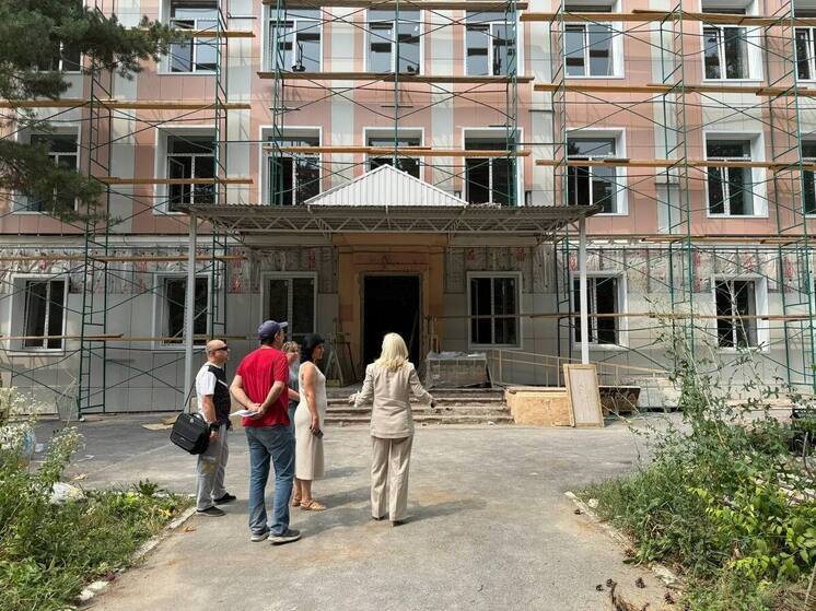 Министр образования Ставрополья проверила ход модернизации школ Кавминвод