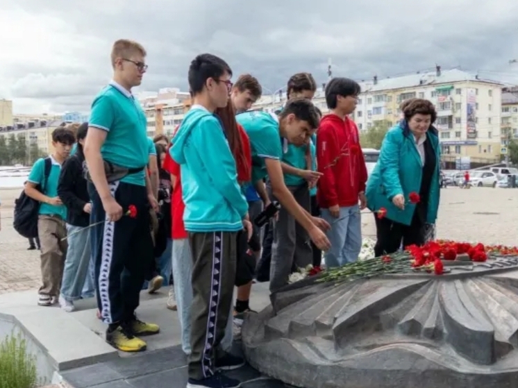 Память Героев Великой Отечественной войны почтили юные дипломаты в Якутии