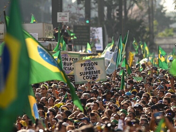 Studentendemonstraties tegen Trumps invoerrechten in Braziliaanse steden