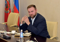 В конце июля антитеррористическая комиссия Алтайского края предупредила местных о замедлении или отключении мобильного интернета в ряде муниципалитетов. В связи с этим депутат барнаульской Гордумы Никита Федюнин предложил установить в регионе бесплатные точки доступа Wi-Fi.