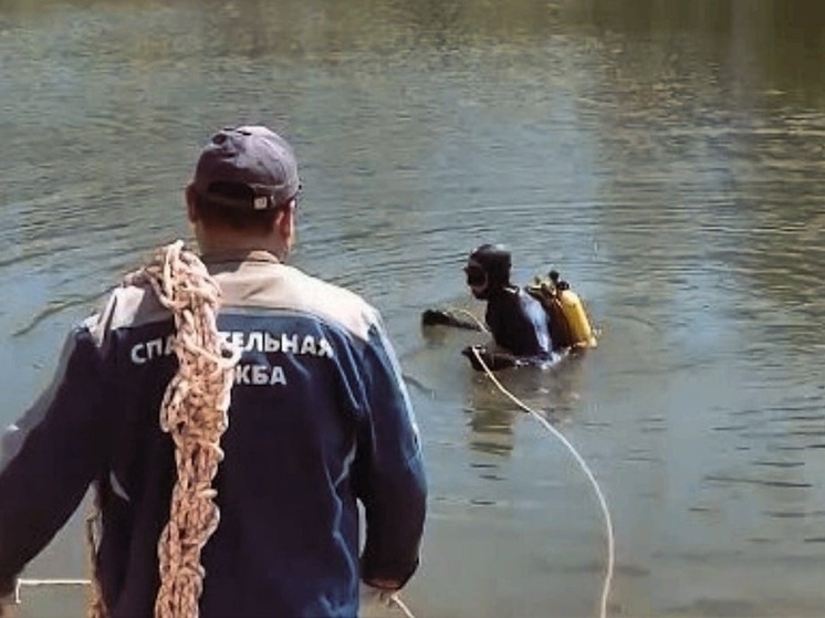 В озере Шейновского карьера в Смоленске утонул мужчина