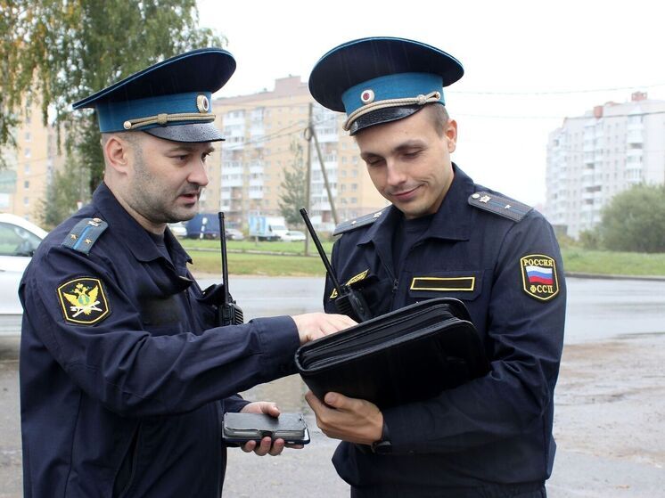 Смоленские судебные приставы взыскали моральный вред с виновника ДТП