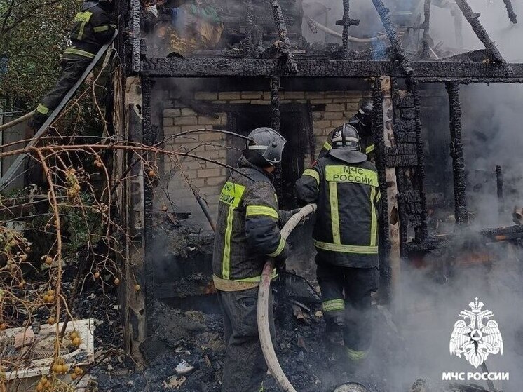 В Шопино сгорел дом из-за неправильного использования бытовых электроприборов