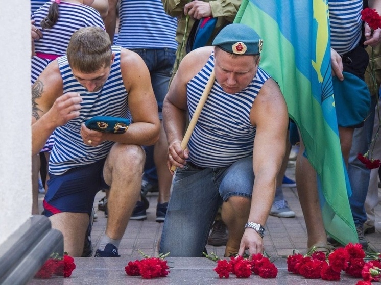 Василий Анохин: Воздушно-десантные войска России отметили 95-летний юбилей