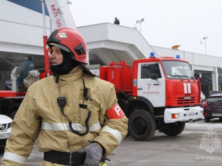 Службе пожаротушения МЧС исполнилось 53 года