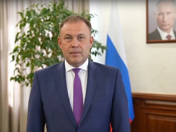 Илья Середюк поздравил кузбассовцев с Днём железнодорожника