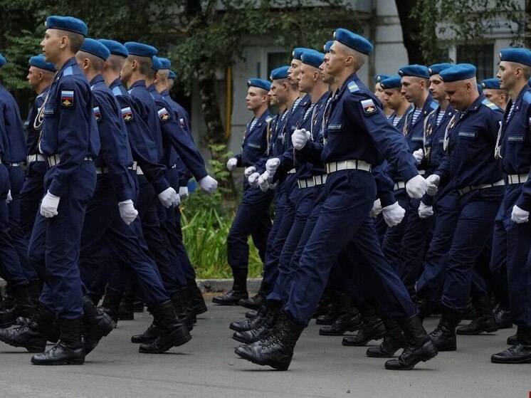 Вера Кондратьева поздравила десантников с 95-летием ВДВ