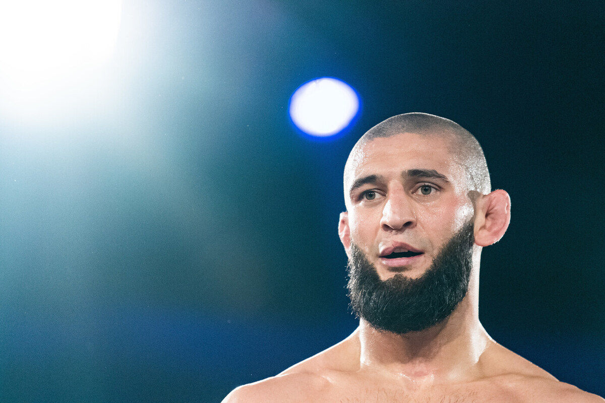 Непобежденный боец запросил огромную сумму