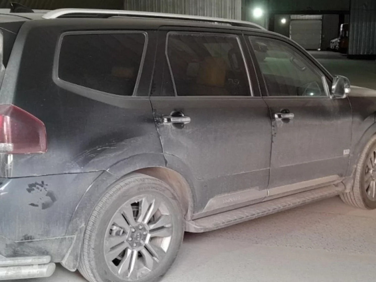 В Новосибирске выставили чёрный Kia Mohave за 3,5 млн рублей