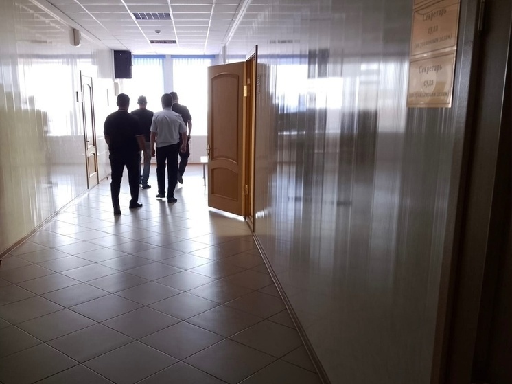 40-летнего астраханца арестовали по обвинению в сексуальном насилии над двумя дочерьми