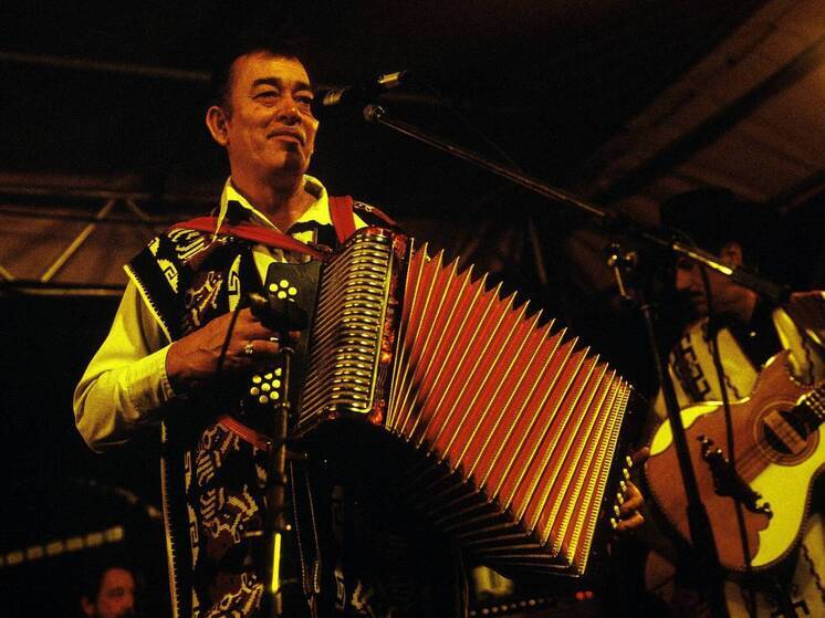 Участник The Rolling Stones Флако Хименес умер на 87-м году жизни