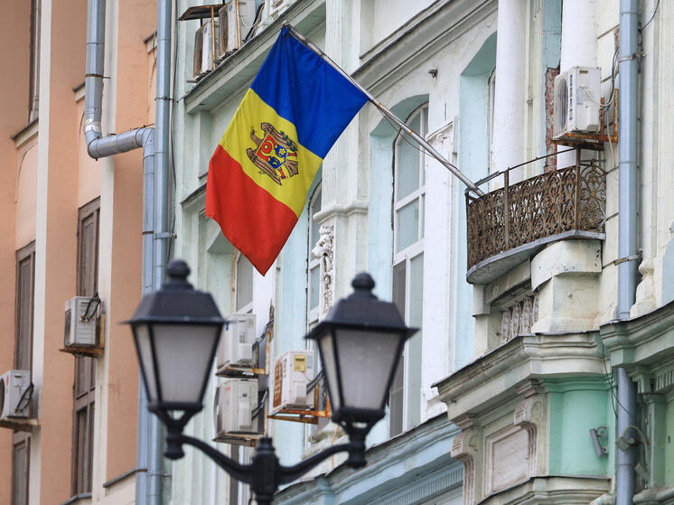 Танасий: молдавская диаспора призывает Кишинев открыть в РФ больше избирательных участков