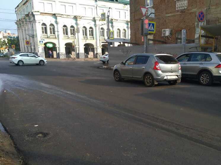 На Гостиной в Орле уложили нижний слой дорожного полотна