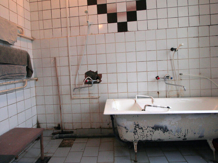 При задержке подачи горячей воды следует обращаться в Госжилинспекцию