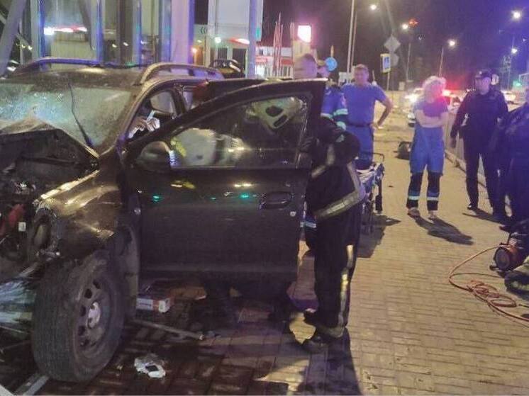 Калининградские спасатели помогли пострадавшим в аварии