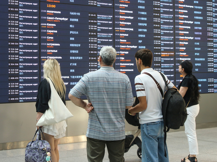 Застрять в ожидании рейса взрослым  — полбеды, а с детьми получается настоящий ад