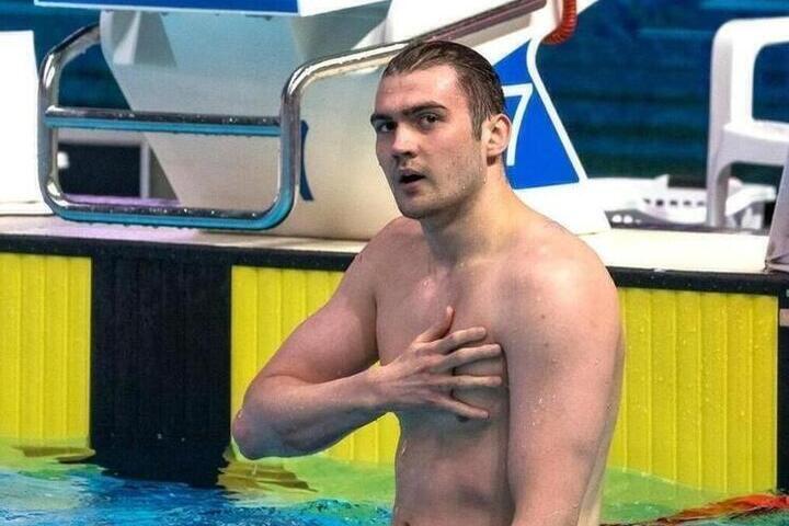 Климент Колесников выиграл золото на 50 метров на спине