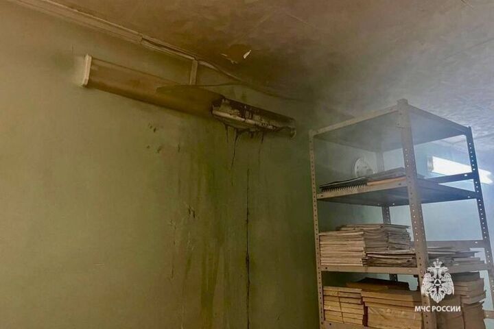 В Уфе потушили пожар в Исламском колледже