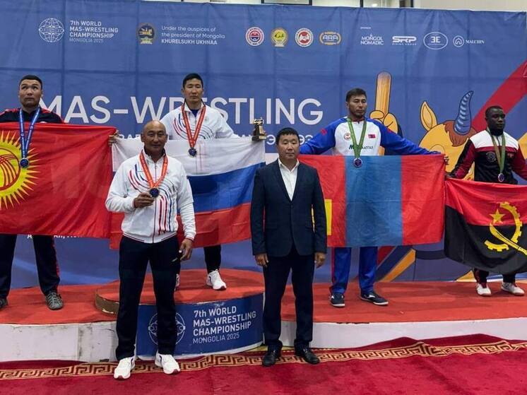 Спортсмены из Северной Осетии завоевали два «золота» на чемпионате и первенстве мира по мас-рестлингу