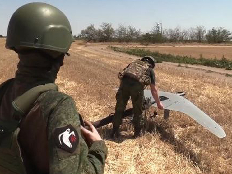 В последние недели украинские войска усилили террористические обстрелы населенных пунктов на левом берегу Днепра с помощью беспилотников