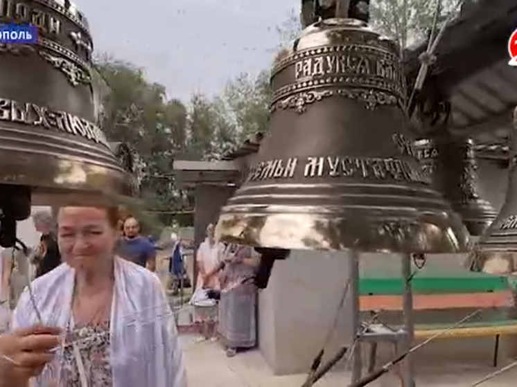 В храме святого великомученика целителя Пантелеймона установили новые колокола