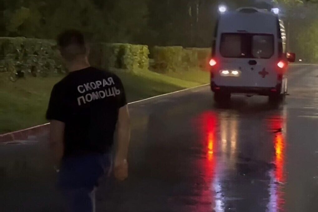 Бригада скорой спасла рыбака с инфарктом