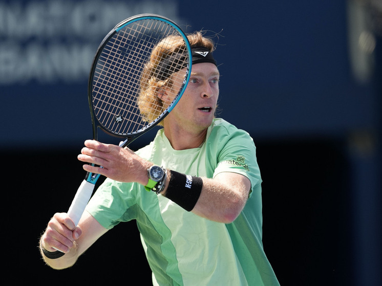 Андрей Рублев вышел в четвертьфинал престижного турнира в Торонто
