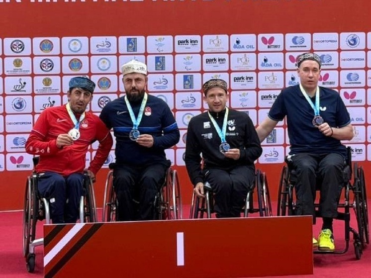 Теннисист-паралимпиец из Хакасии привез медали с международных соревнований