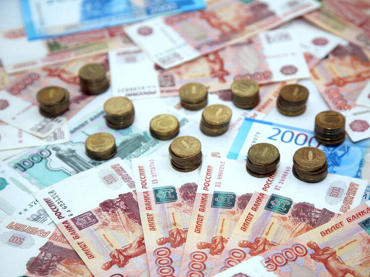 Турагент «прокручивала» деньги клиентов и наживалась на них