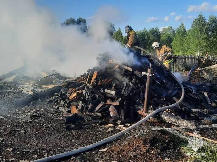На месте гаража в Тверской области появилось пепелище в Тверской области