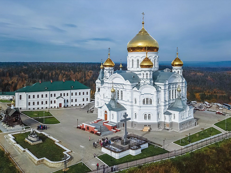 По благословению главы Пермской митрополии, митрополита Пермского и Кунгурского Мефодия, при поддержке губернатора Пермского края 9 августа в Белогорском Свято-Николаевском мужском монастыре состоится VII Всероссийской фестиваль православной культуры «Свет Белогорья»