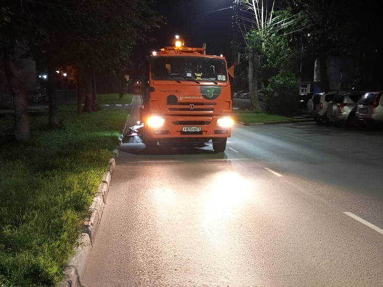 В Туле для уборки улиц и покоса газонов задействовали 80 единиц техники