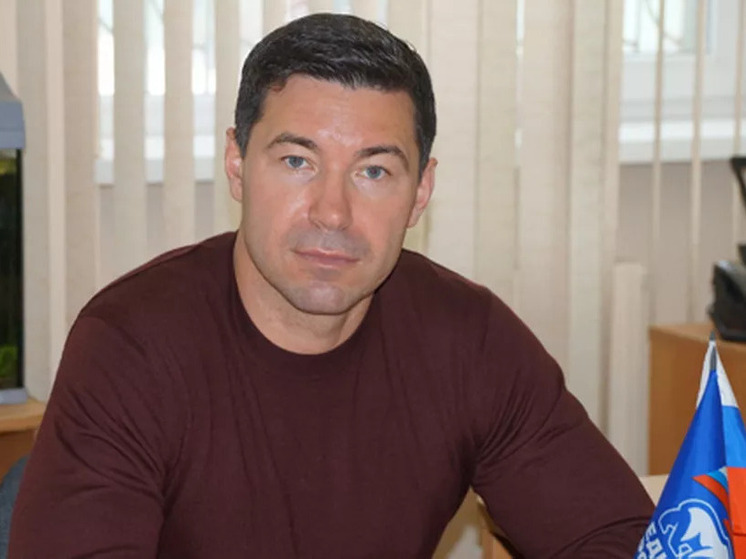 Хабаровчанин пырнул ножом бывшего депутата ЗСПК за высказывание о Дне ВДВ во Владивостоке