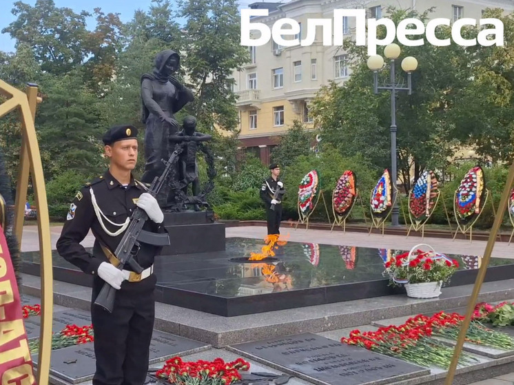 На Соборной площади Белгорода открыли Пост № 1