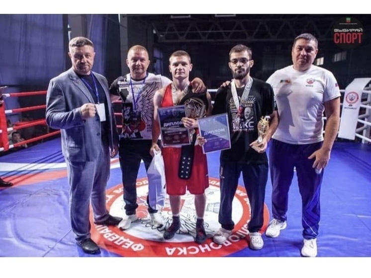 Богдан Чепрасов из Запорожской области стал чемпионом Всероссийских соревнований по боксу