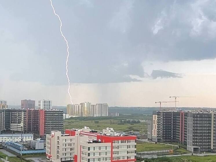 Грозы, ливни и порывистый ветер ожидаются в Петербурге 5 августа