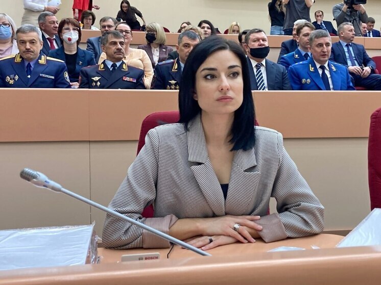 Бывшая депутат облдумы возглавила соцблок в Вольском районе
