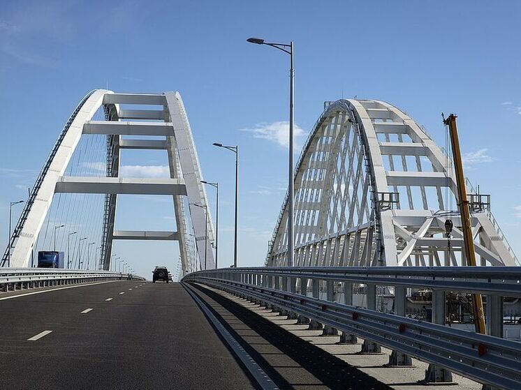 Очередь у Крымского моста увеличилась более чем до 3100 автомобилей