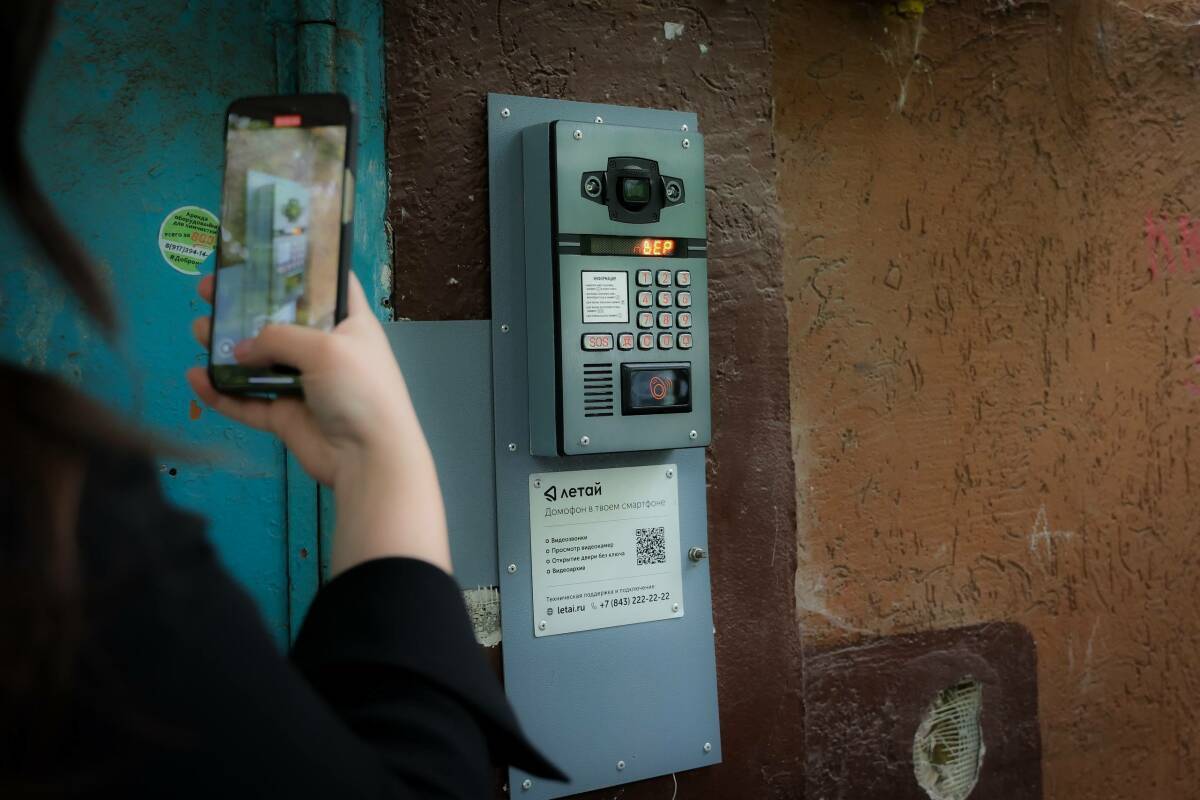 После падения лифта с детьми в Челнах прокуратура нашла нарушения в действиях УК