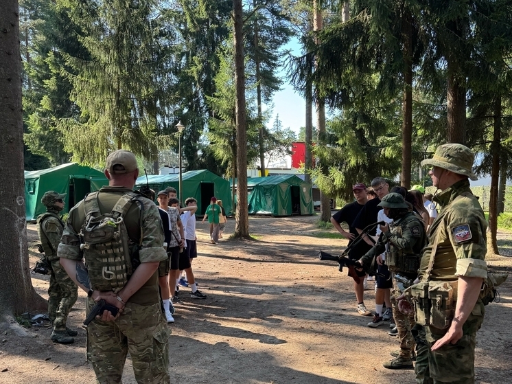 В Ленобласти юные патриоты освоили навыки спасения на военно-спортивной игре