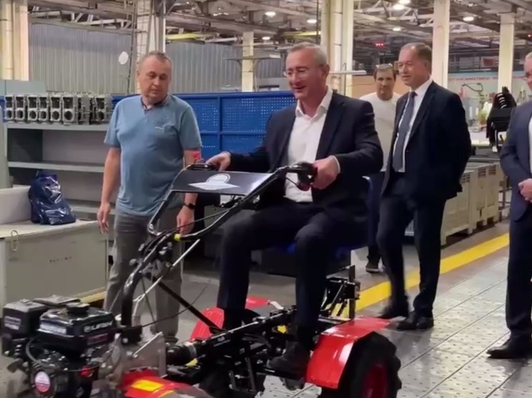 Калужский губернатор поблагодарил сотрудников «Кадви» за преданность делу