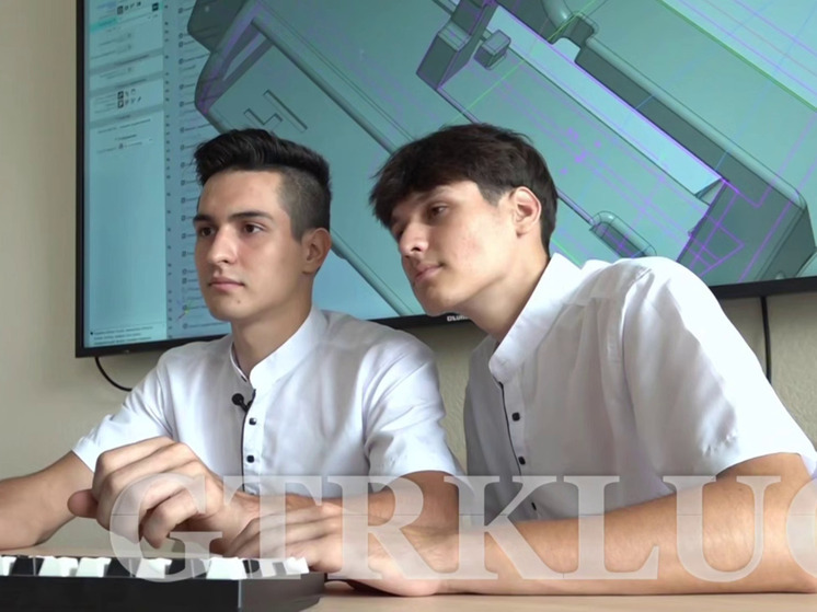 Луганские студенты-изобретатели создали уникальный бионический протез кисти